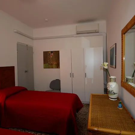 La Gemma Del Galeone, Di Fronte All'acquario Апартаменты